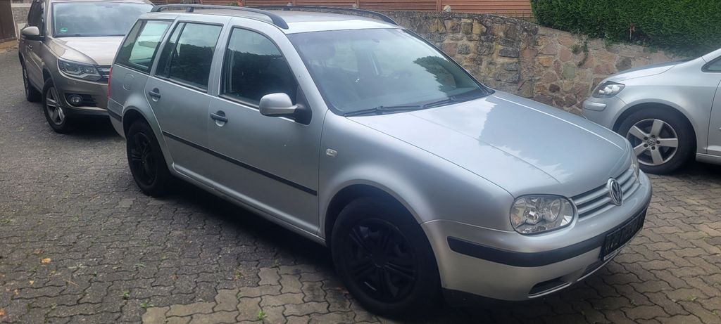 VW Golf 217.000 km 2.000 &euro; Lemgo / Brüntorf 32657