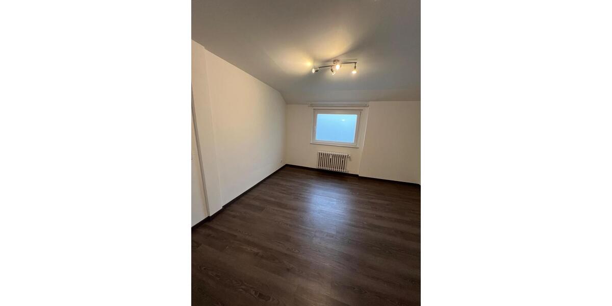 Dachgeschoßwohnung Rotenburg an der Fulda - 1 Zimmer, 86 m&sup2;, 800&euro; | Angebot:26235581