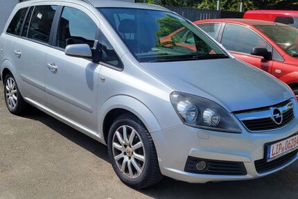 Opel Zafira 214.400 km 2.390 &euro; Lemgo / Brüntorf 32657