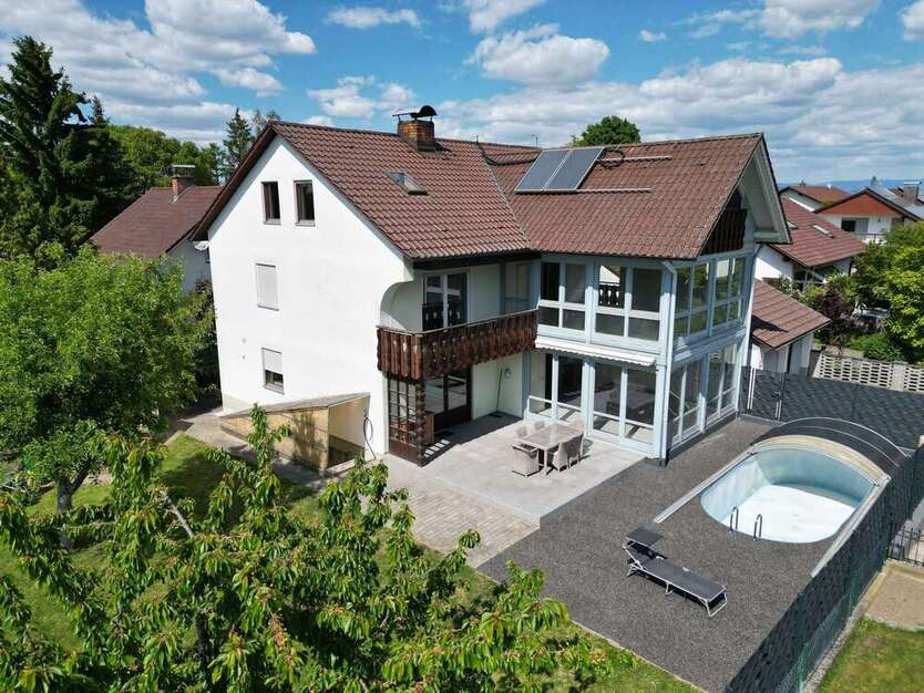 Haus zum Kaufen in Feldkirchen 540.000 € 332 m²