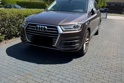 Audi Q7 178.000 km 28.500 &euro; Itzehoe 25524