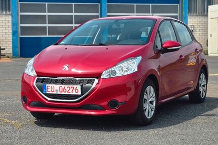 Peugeot 208 48.000 km 6.800 &euro; Euskirchen 53879