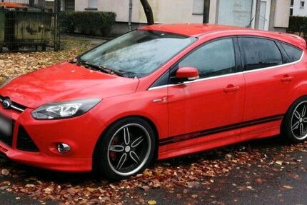 Ford Focus 190.000 km 4.400 &euro; Berlin 12359