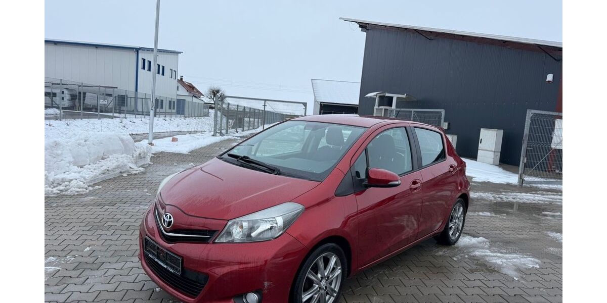 Toyota Yaris 133.000 km 4.599 &euro; Köfering 93096