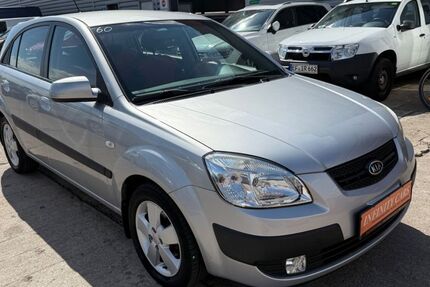Kia Rio 100.387 km 3.490 &euro; Erfurt 99086