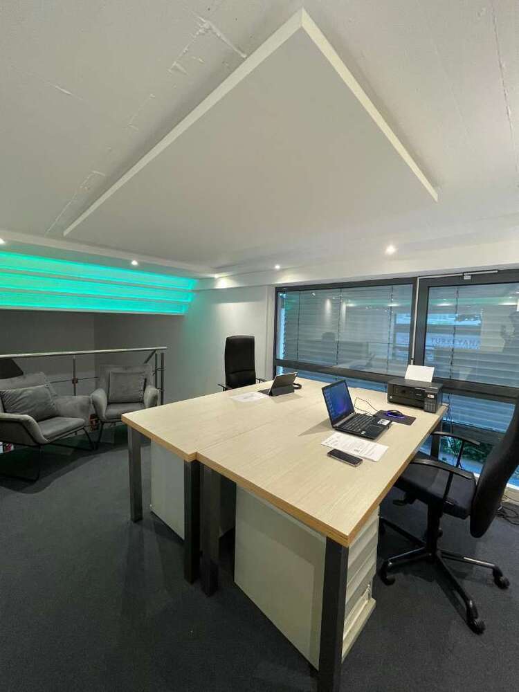 Büro in Düsseldorf 1.750 € 120 m²