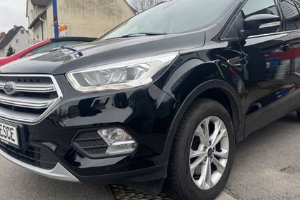 Ford Kuga 59.600 km 14.950 &euro; Bad Saulgau 88348