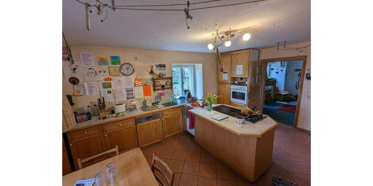 Einfamilienhaus Müglitztal Falkenhain - 8 Zimmer, 367 m&sup2;, 330.000&euro; | Angebot:24453440