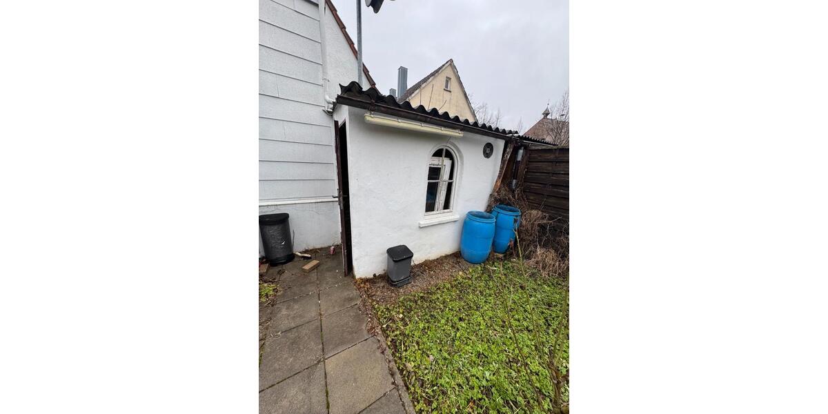 Mehrfamilienhaus, Wohnhaus Heilbronn Frankenbach - 6 Zimmer, 140 m&sup2;, 370.000&euro; | Angebot:24527394