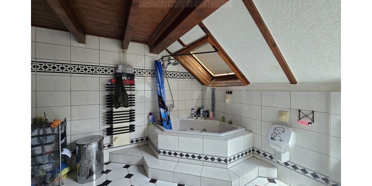 Zweifamilienhaus in Schmelz Zentrum zum Kauf - Zweifamilienhaus Schmelz | Angebot:27098061