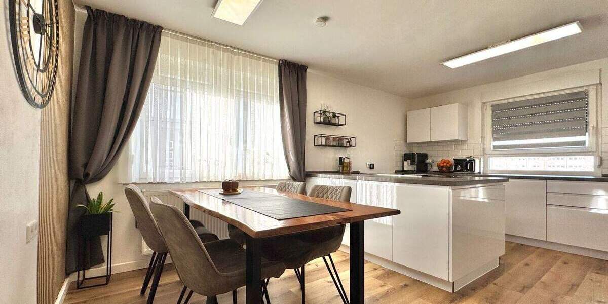 Mehrfamilienhaus, Wohnhaus Oberderdingen - 5 Zimmer, 130 m&sup2;, 395.000&euro; | Angebot:24545040