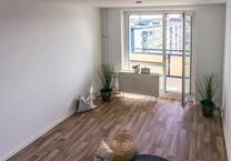 Direkt am Rosenhof gelegene 1-Raum-Wohnung mit Balkon