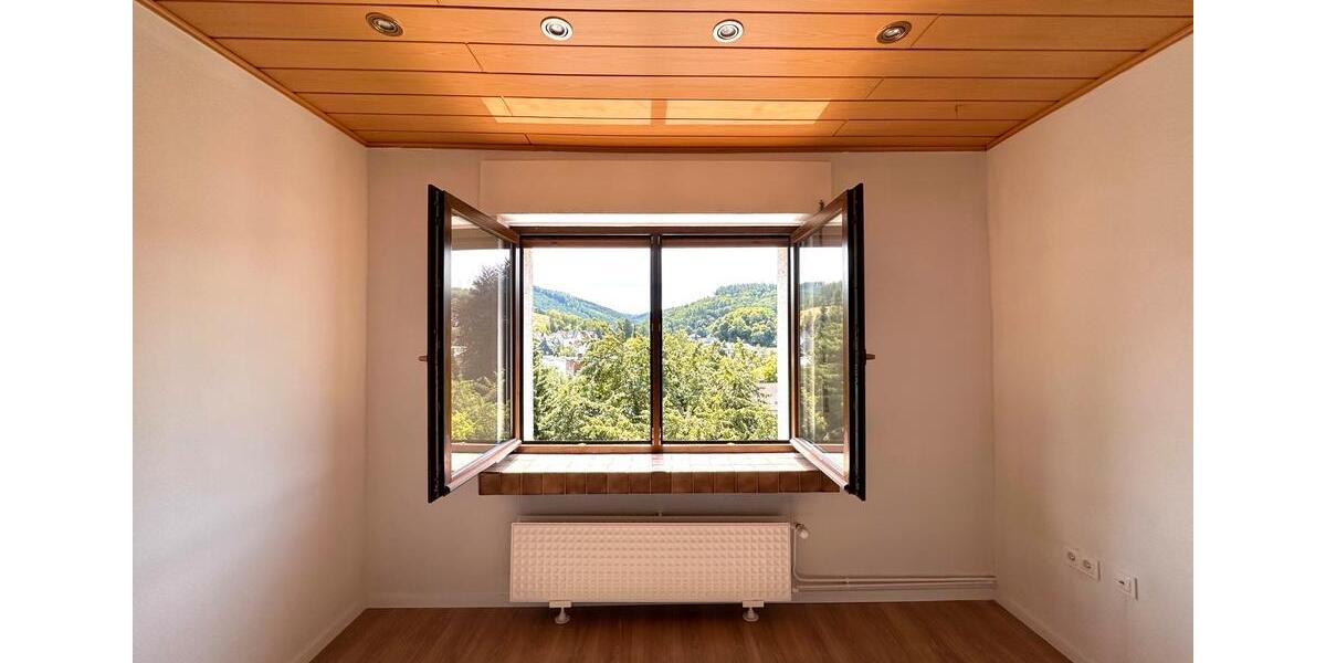 Doppelhaushälfte Iserlohn - 8 Zimmer, 155 m&sup2;, 1.399&euro; | Angebot:26248494