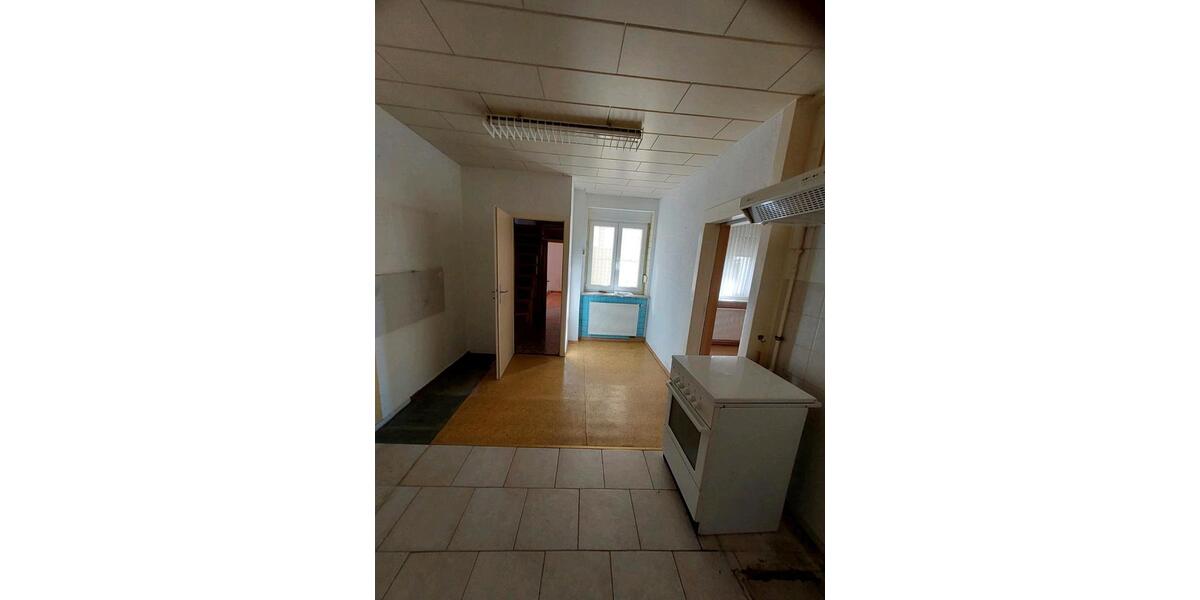 Reihenhaus Pößneck - 6 Zimmer, 112 m&sup2;, 89.000&euro; | Angebot:26656233