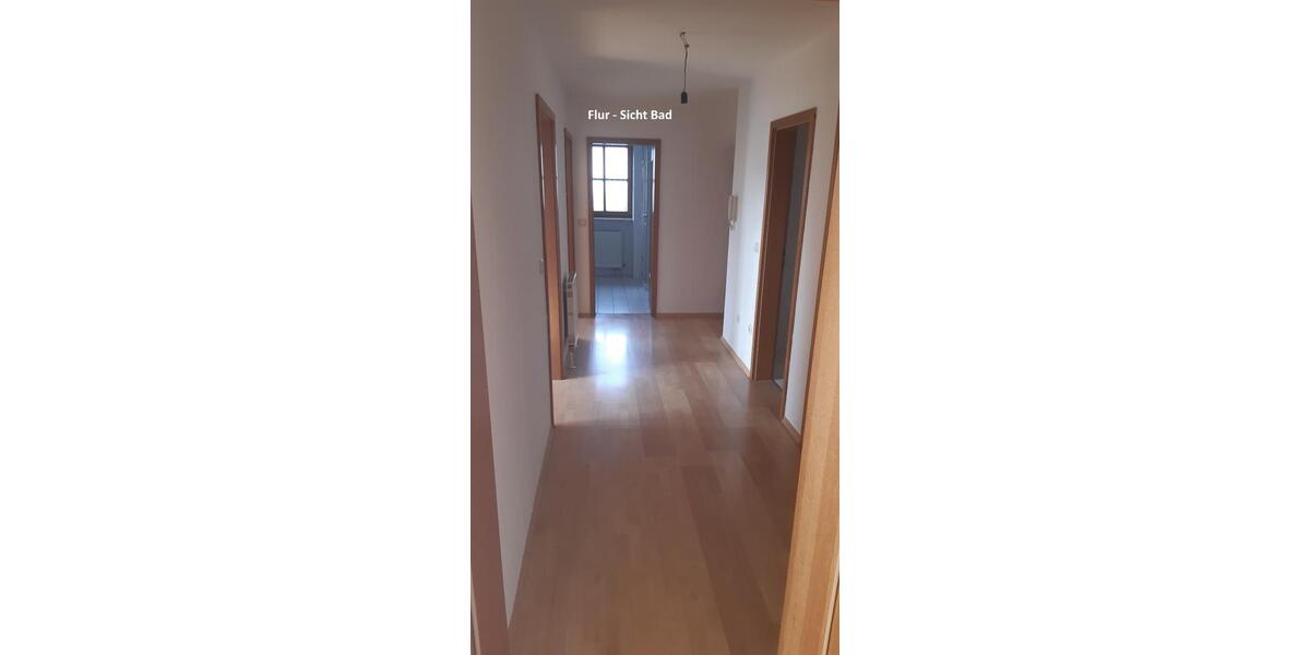 Dachgeschoßwohnung Salzweg - 3 Zimmer, 78 m&sup2;, 771&euro; | Angebot:25482391