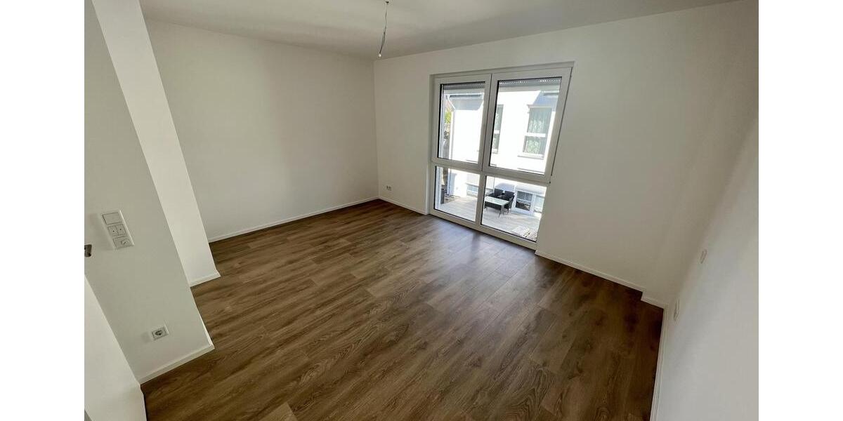 Reihenhaus Paderborn Elsen - 5.5 Zimmer, 127 m&sup2;, 1.500&euro; | Angebot:26145858