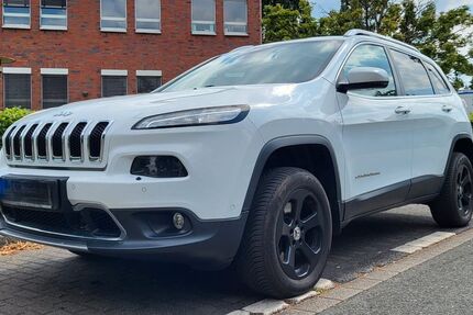 Jeep Cherokee 182.000 km 6.499 &euro; Mülheim 45472