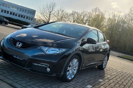 Honda Civic 85.000 km 10.099 &euro; Bad Zwischenahn 26160