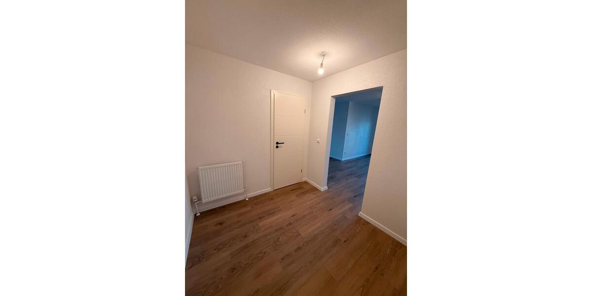 Etagenwohnung Villingen-Schwenningen Schwenningen - 3.5 Zimmer, 90 m&sup2;, 319.950&euro; | Angebot:27096345