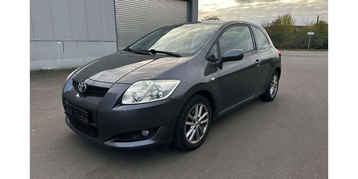 Toyota Auris 210.730 km 2.390 &euro; Bad Kreuznach 55543