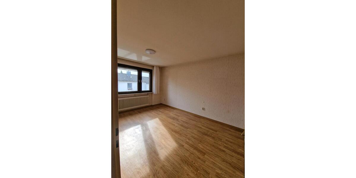 Reihenhaus Vellmar - 4 Zimmer, 100 m&sup2;, 180.000&euro; | Angebot:25823897