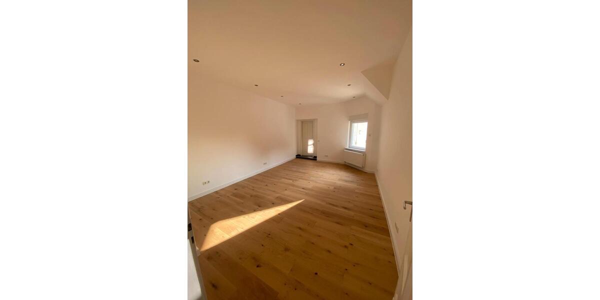 Dachgeschoßwohnung Koblenz - 4 Zimmer, 96 m&sup2;, 1.259&euro; | Angebot:26536288
