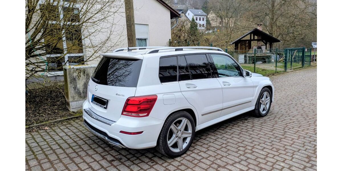 Mercedes-Benz GLK 350 92.700 km 19.700 &euro; Hohenstein 65329