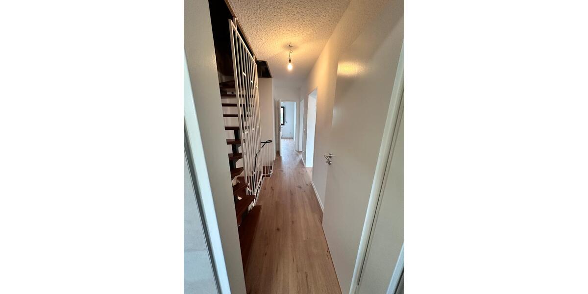 Reihenhaus Lippstadt Overhagen - 7 Zimmer, 101 m&sup2;, 1.650&euro; | Angebot:26443114