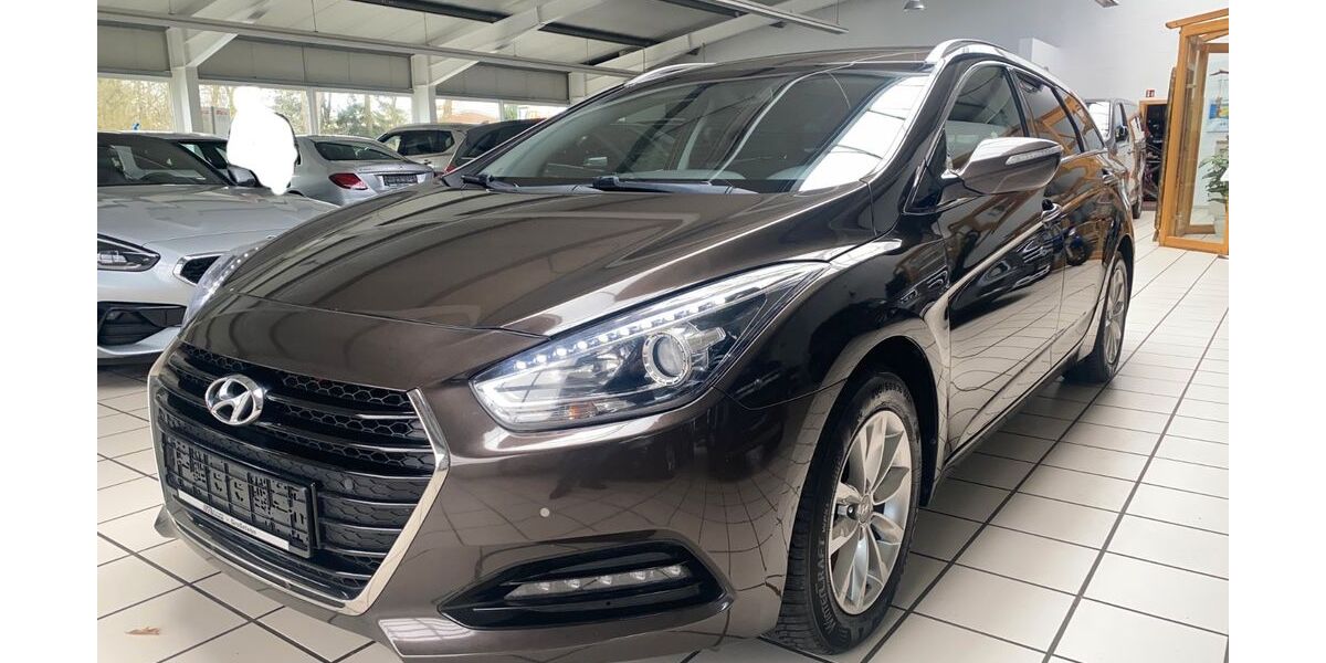 Hyundai i40 236.175 km 9.900 &euro; Großefehn 26629