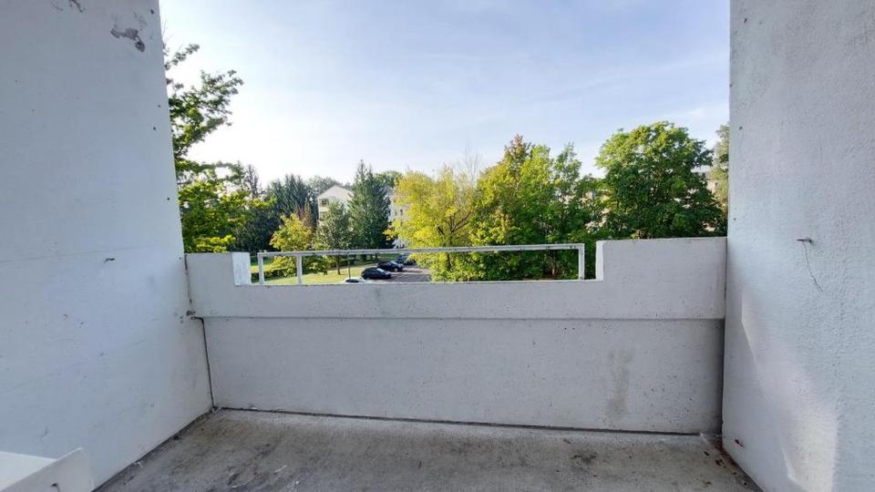 Etagenwohnung Bernsdorf - 3 Zimmer, 61 m&sup2;, 138&euro; | Angebot:23089920