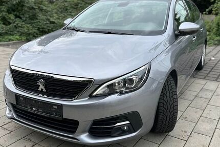 Peugeot 308 84.000 km 11.000 € Wiesbaden 65185