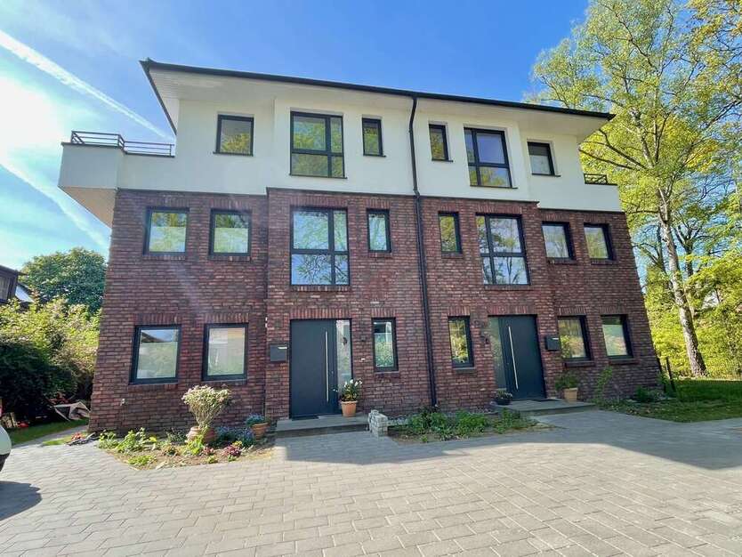Haus zum Kaufen in Hamburg 2.490.000 € 342 m²