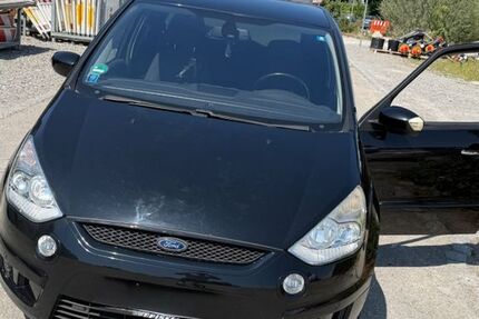Ford S-Max 151.000 km 7.600 &euro; Friedrichshafen 88046