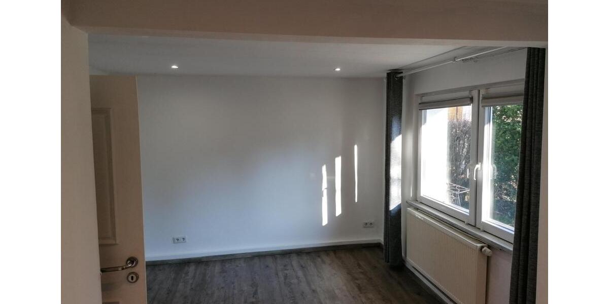 vermiete kleines EFH nah Berlin zwischen See (100m) und Wald 2 zimmer