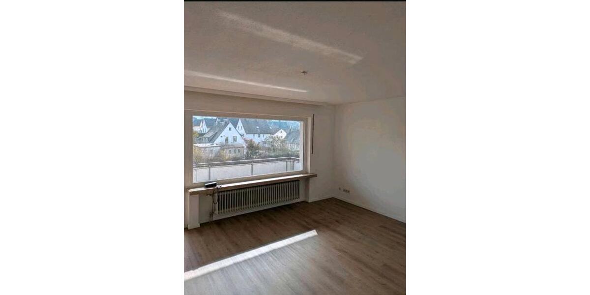Etagenwohnung Werdohl - 3 Zimmer, 84 m&sup2;, 650&euro; | Angebot:26382961