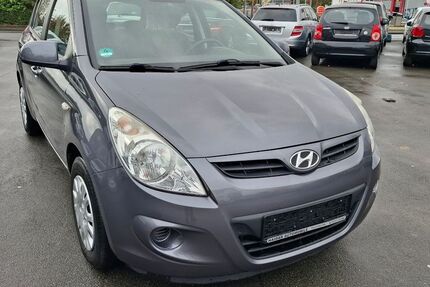 Hyundai i20 115.000 km 3.499 € Paderborn 33100