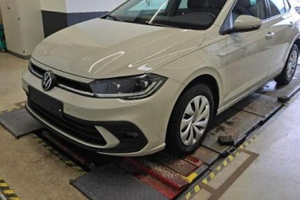 VW Polo 49.147 km 14.990 &euro; Dessau-Roßlau 06842
