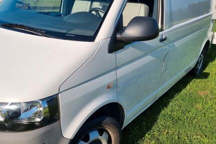 VW T5 Transporter 120.000 km 15.700 € Laufen 83410