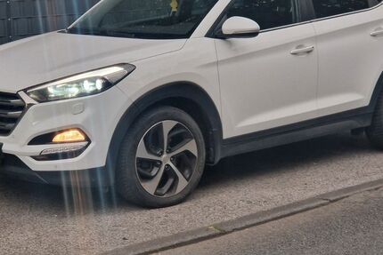 Hyundai TUCSON 110.000 km 16.000 &euro; Essen 45327
