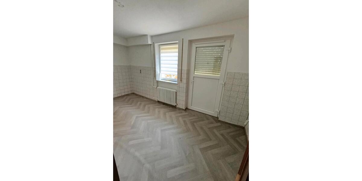 Erdgeschoßwohnung Witzenhausen Hundelshausen - 4 Zimmer, 100 m&sup2;, 750&euro; | Angebot:25422463