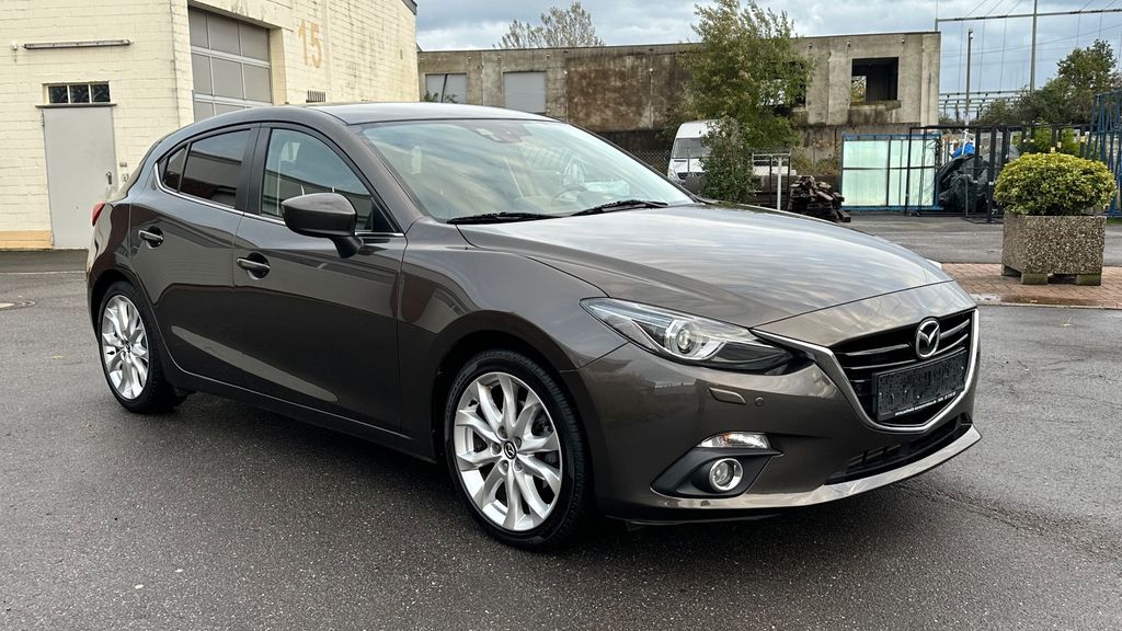 Mazda 3 169.500 km 7.490 &euro; Neuss 41460