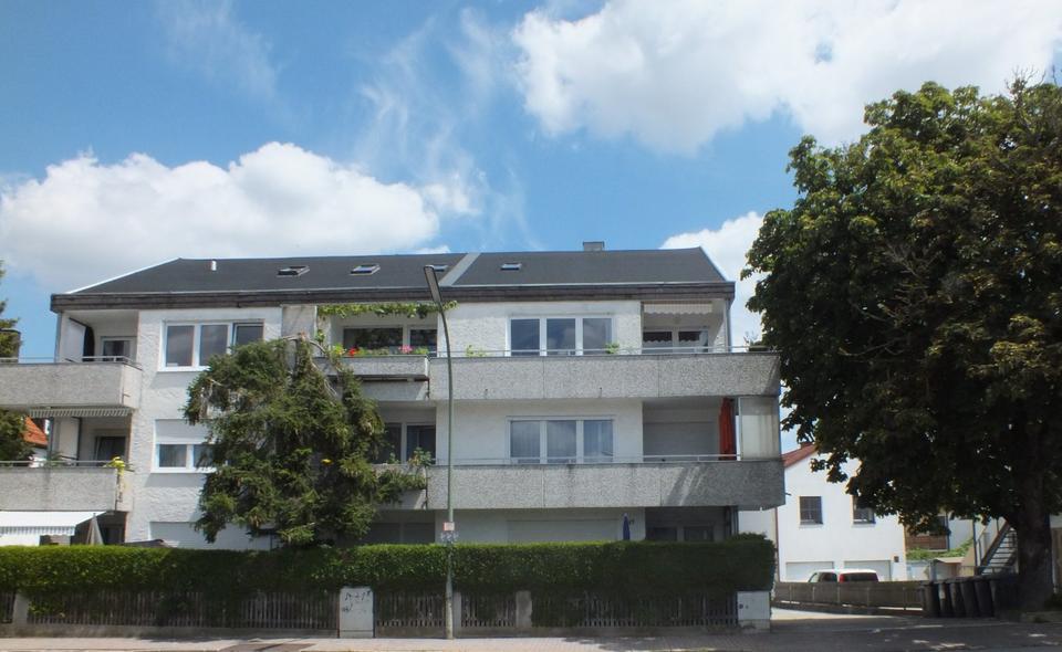 Charmante 4-Zi.-Wohnung mit Balkon in Top- Lage #PROVISIONSFREI# 4 zimmer