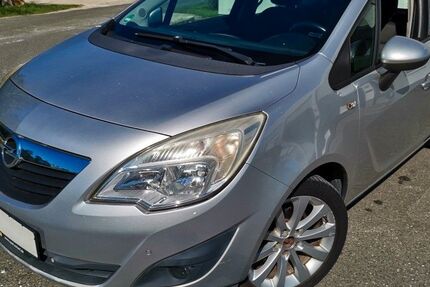 Opel Meriva 131.000 km 4.499 € Fürth 90762