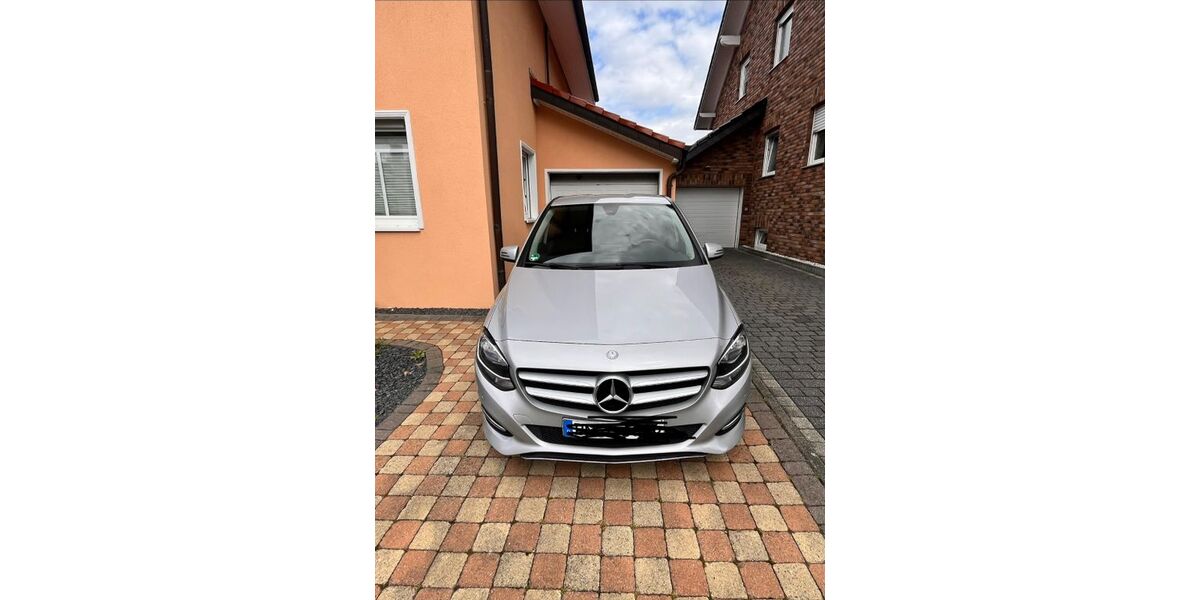 Mercedes-Benz B 180 66.000 km 12.800 &euro; Kreuzau 52372