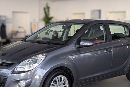 Hyundai i20 41.414 km 5.990 &euro; Kaltenkirchen ( 20min von Hamburg) 24568
