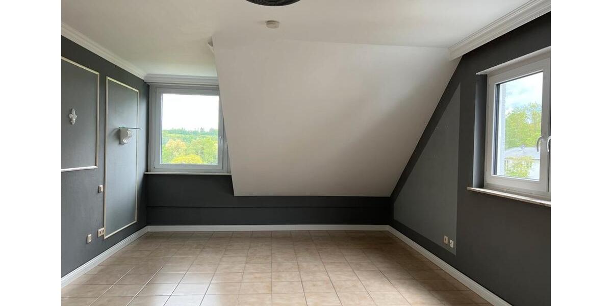 Dachgeschoßwohnung Bitburg - 3 Zimmer, 99 m&sup2;, 950&euro; | Angebot:26420941