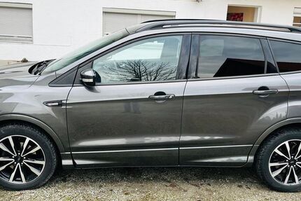 Ford Kuga 102.000 km 13.300 &euro; Ortenburg 94496