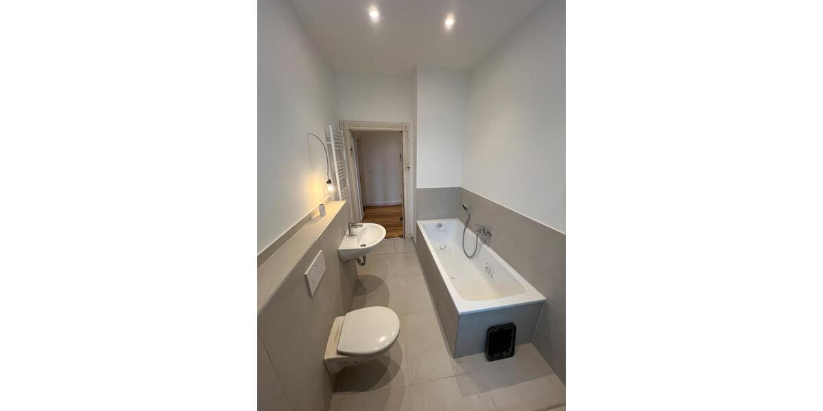 Erdgeschoßwohnung Neumünster - 4 Zimmer, 107 m&sup2;, 1.050&euro; | Angebot:25131014