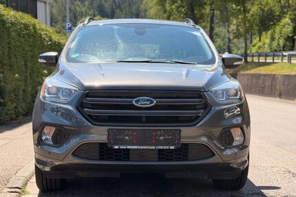 Ford Kuga 151.000 km 8.990 &euro; Birkenfeld bei Pforzheim 75217