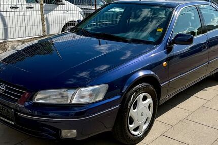 Toyota Camry 194.000 km 5.250 &euro; Hamburg 20097